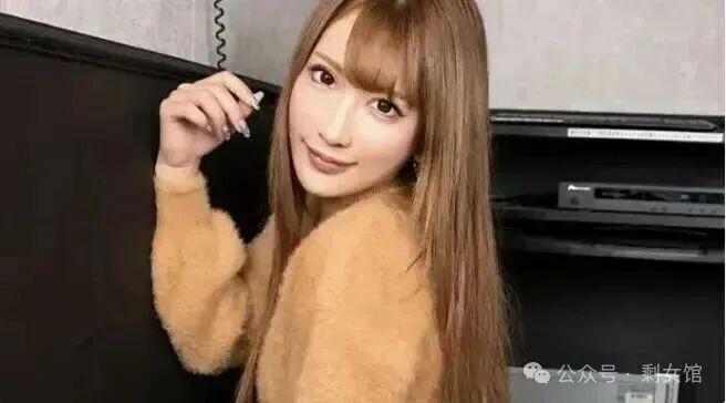 猫咪第一次见到小奶狗的反应，太治愈了 - 如意影院